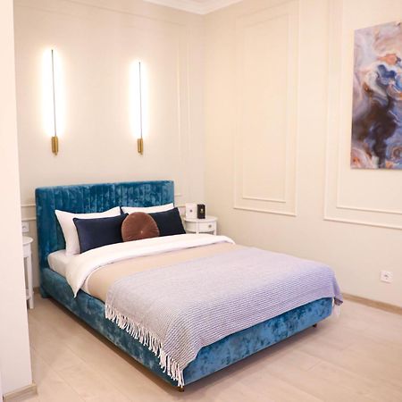 לבוב Modern Apartment, 3Mins To Opera מראה חיצוני תמונה